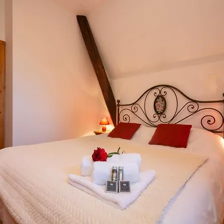 Sleeps 6 Appartamento *